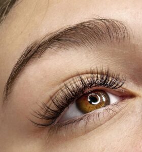 Wimpernverlängerung Auffüllen